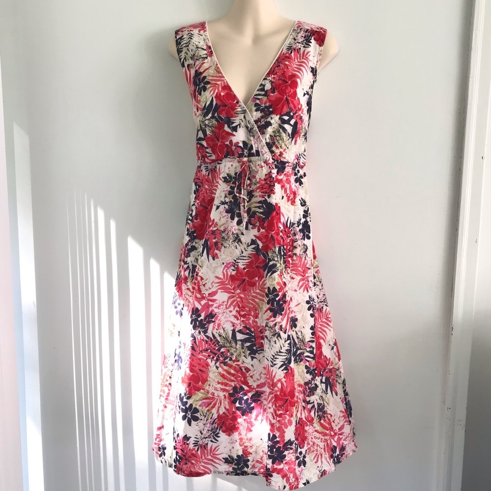 Eddie Bauer Floral V-Neck Sleeveless Summer Dress in Red and Navy L
